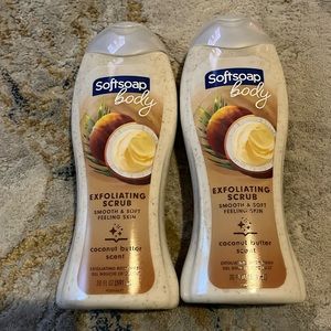 NWT Softsoap Exfoliating Coconut Butter Body Wash